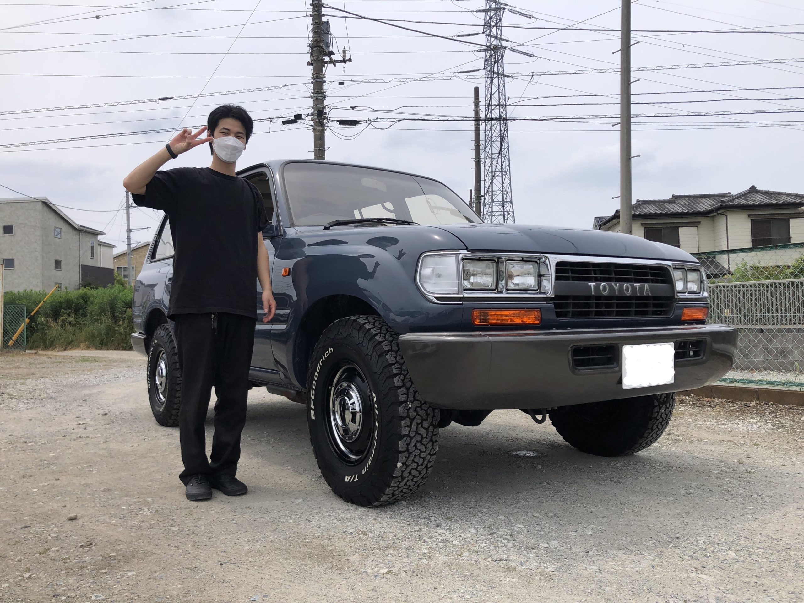 角目４灯が決め手のランドクルーザー８０🚙